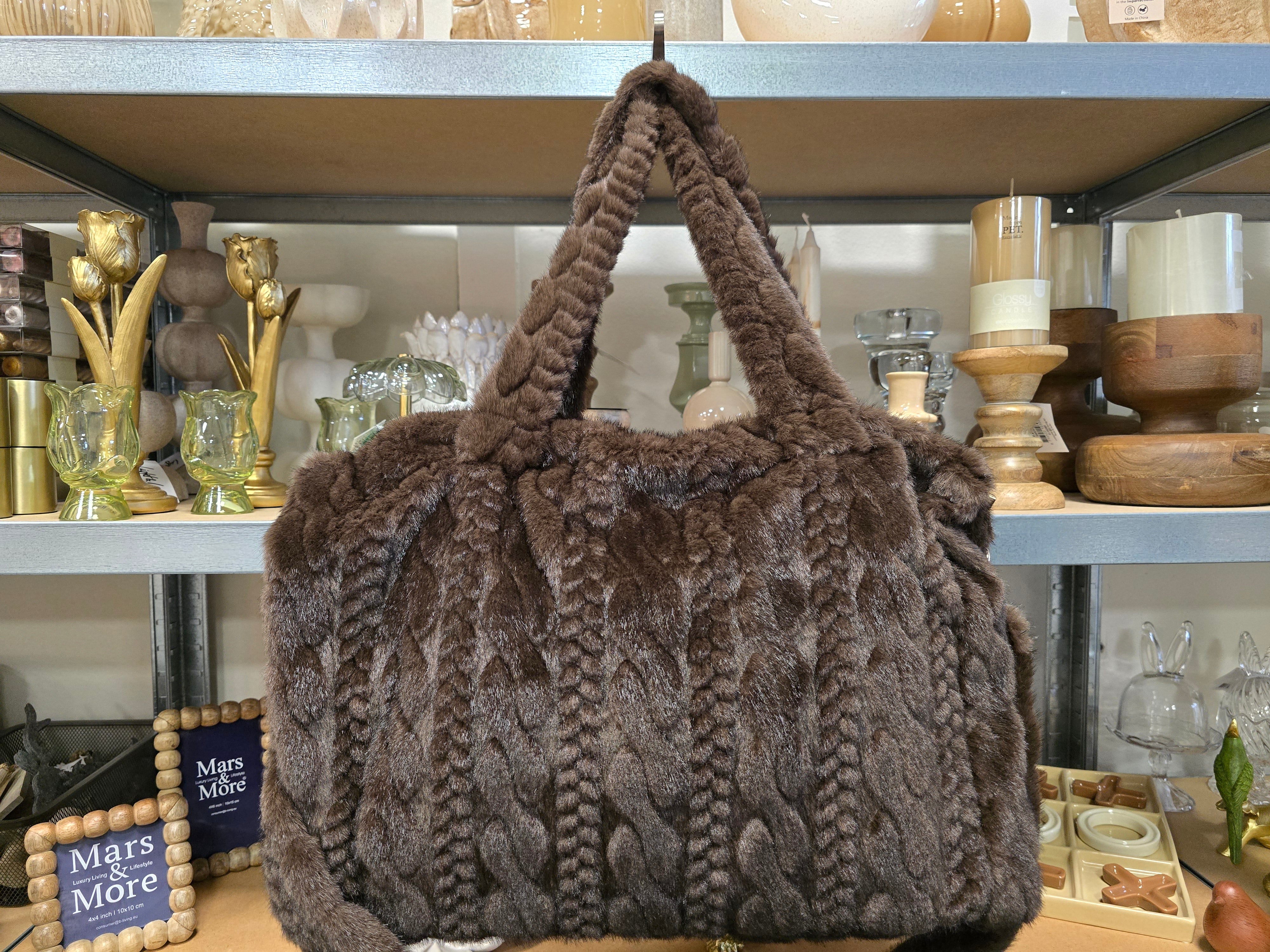 INTERIEURDINGETJES, Big Faux Fur Shopper met Kabelpatroon - Beige of Bruin