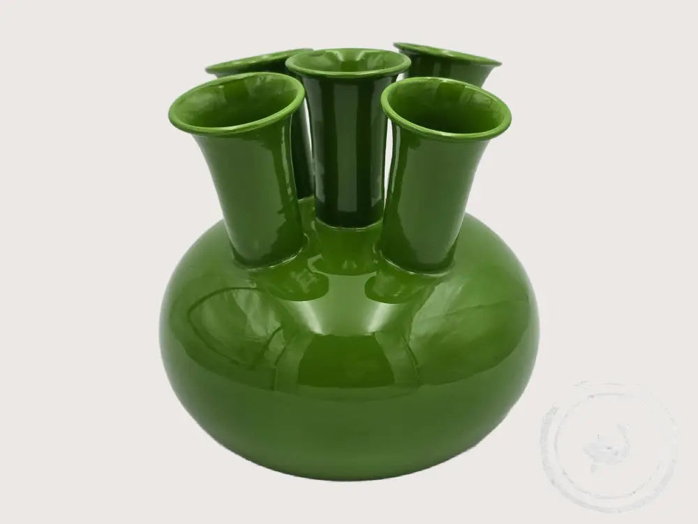 Colmore groene vaas – speels met kelkvorm