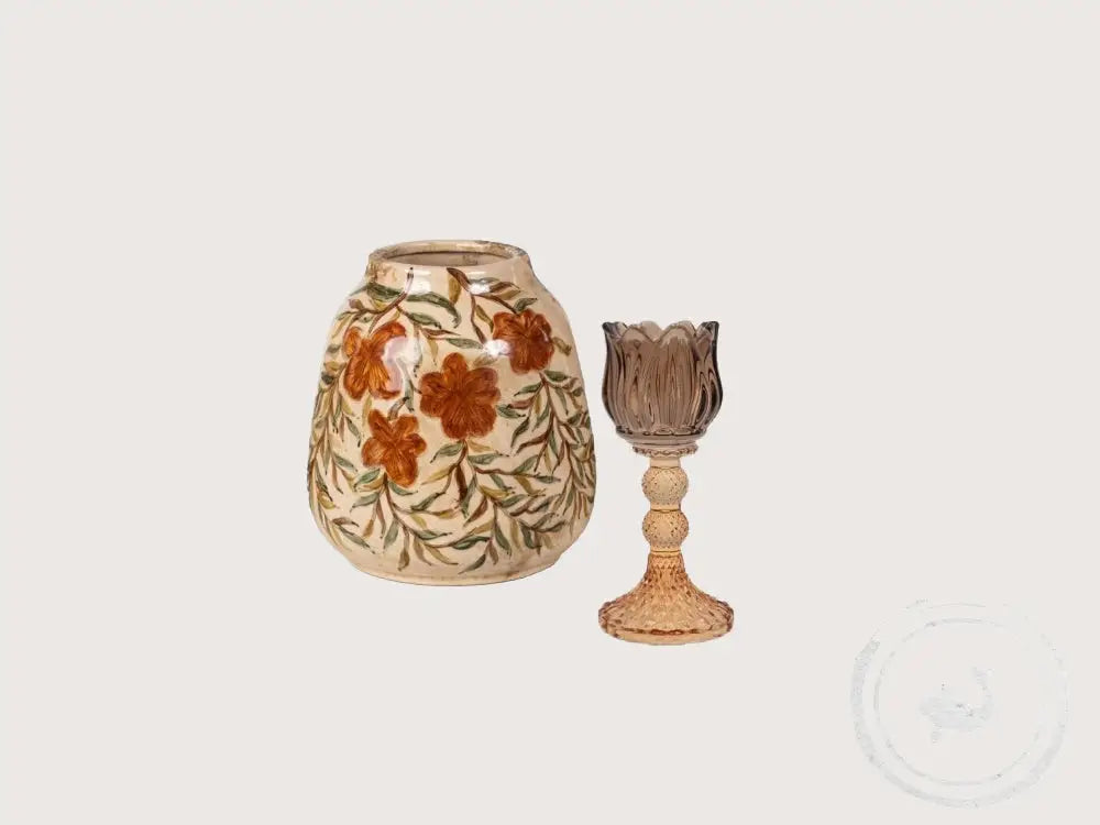 Home Bound Vaas Kiku S – Handgeschilderde Aardewerk Vaas met Bloemen