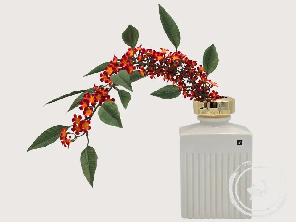 Housevitamin Home de Cologne Vaas wit met gouden accenten – stijlvolle luxe toevoeging