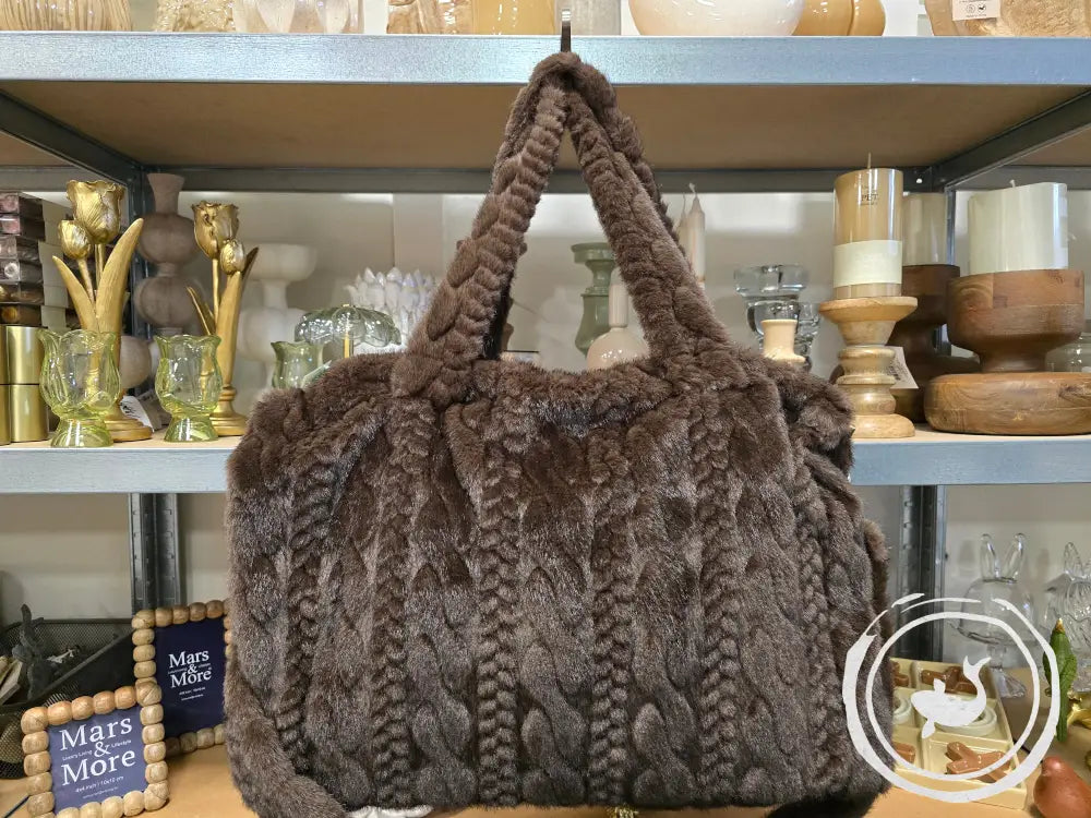 INTERIEURDINGETJES Big Faux Fur Shopper met Kabelpatroon - Beige of Bruin Bruin