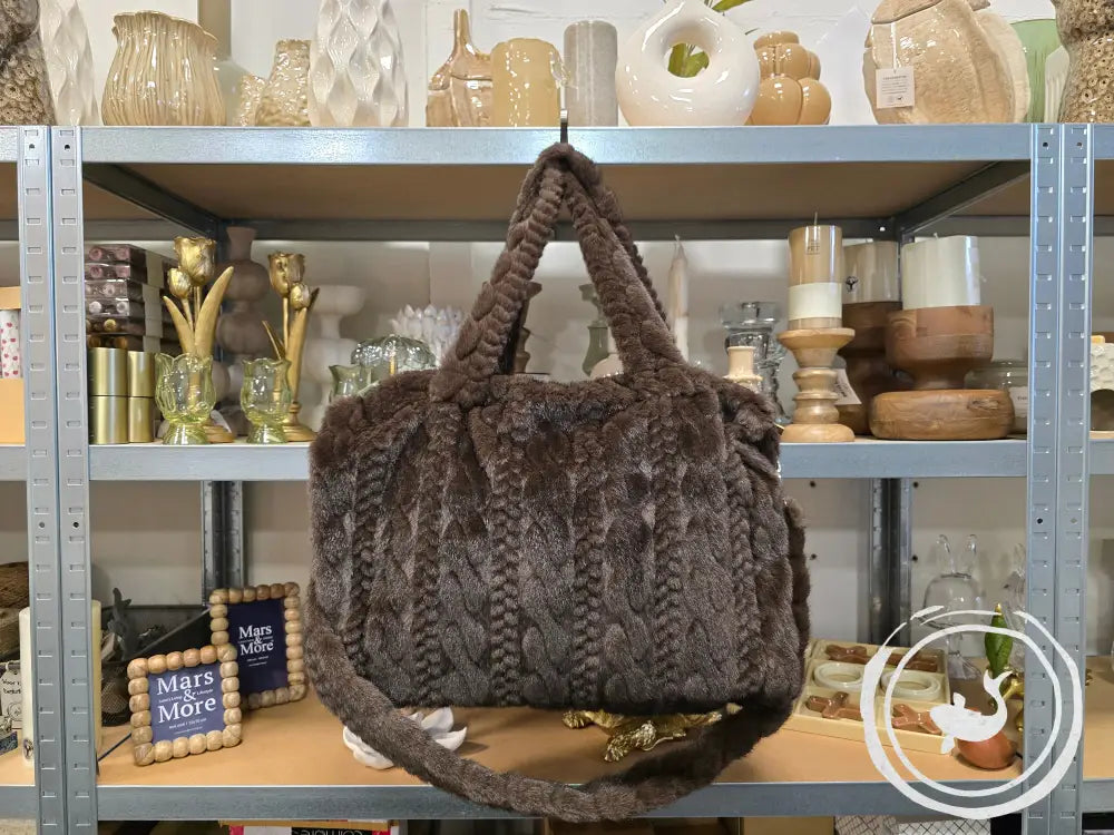 INTERIEURDINGETJES Big Faux Fur Shopper met Kabelpatroon - Beige of Bruin