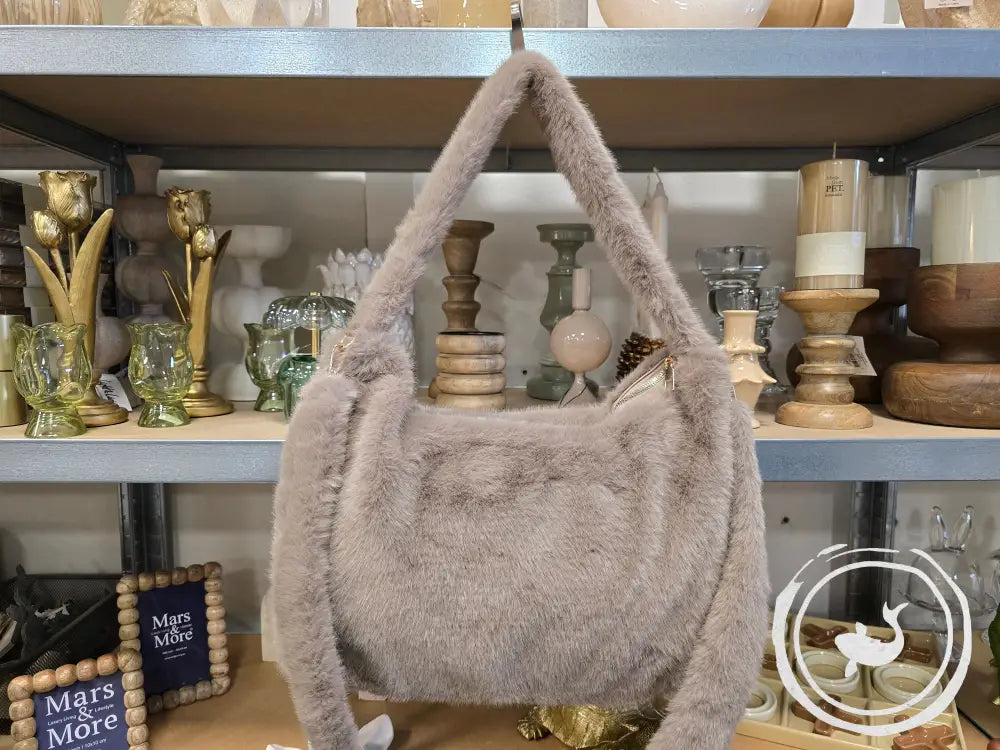 INTERIEURDINGETJES Faux Fur Schoudertas Beige